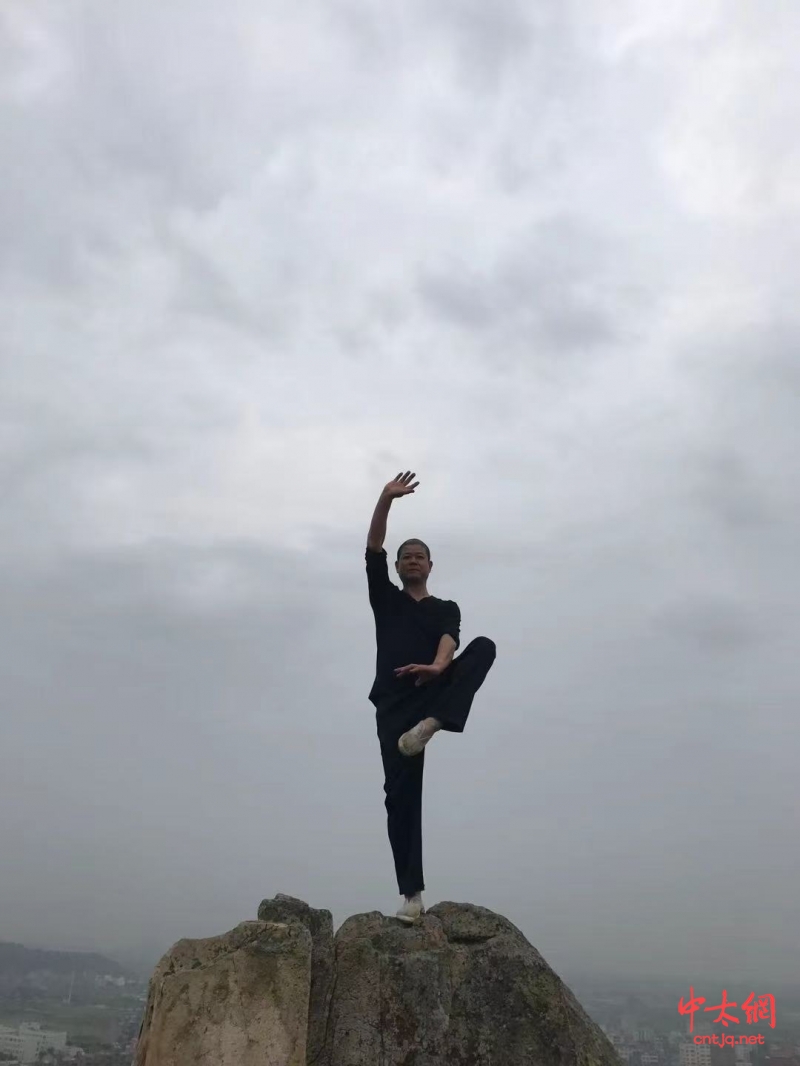 陈氏太极拳传承人——陈东李利宣