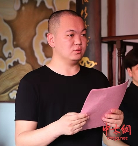 太极名家王魁庆喜收新徒