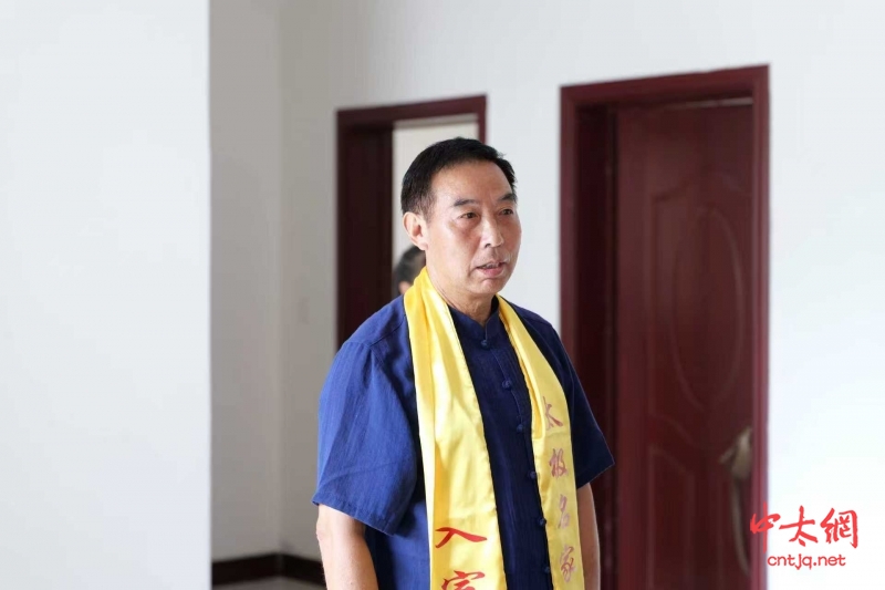 太极名家王魁庆喜收新徒