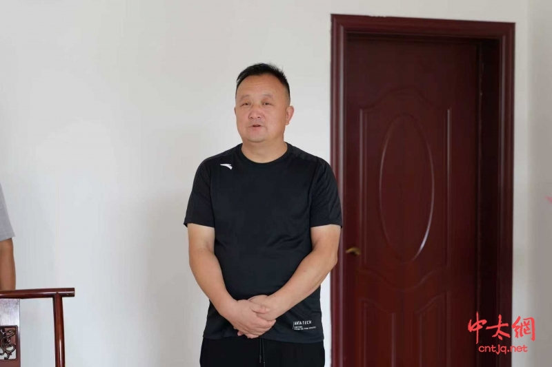太极名家王魁庆喜收新徒