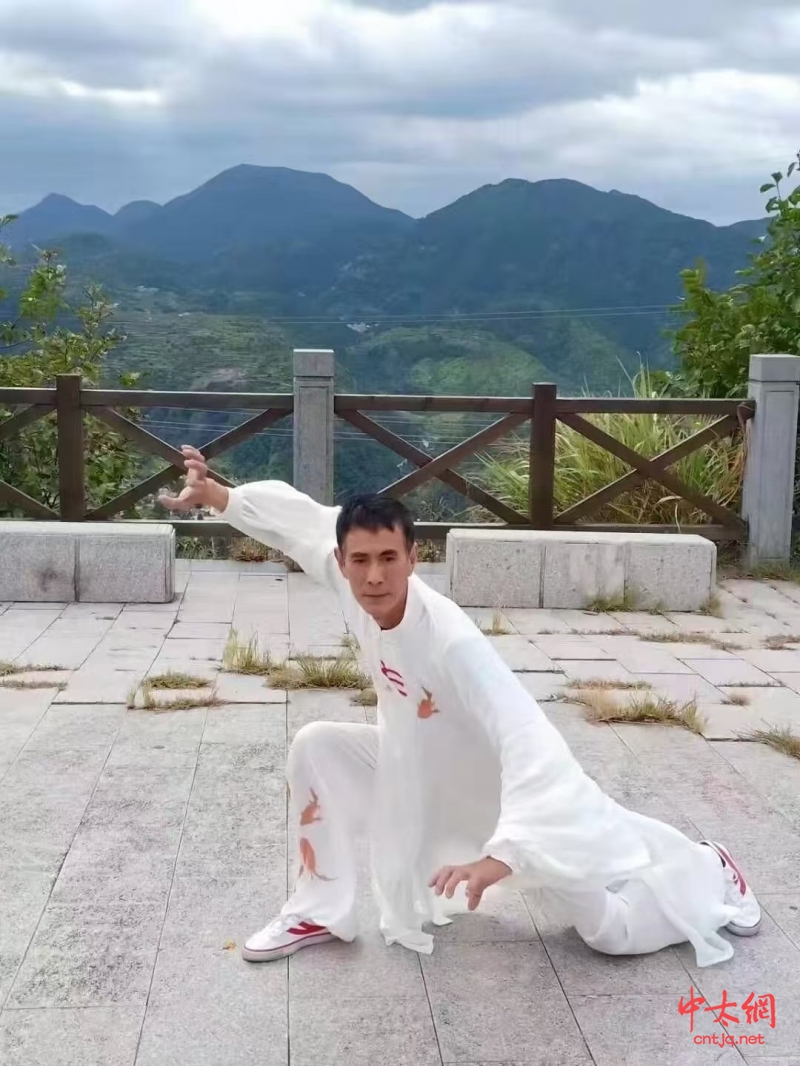 太极拳传承人——郑钢锋