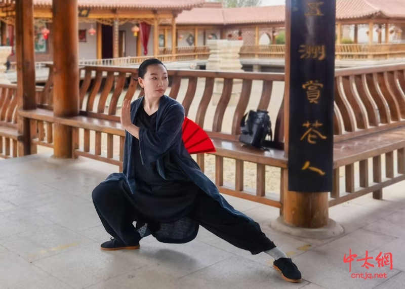 太极拳传承人——红日