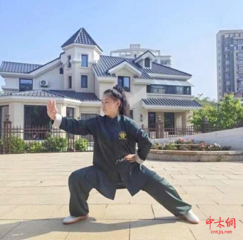 太极拳高级教练——孟鲜燃