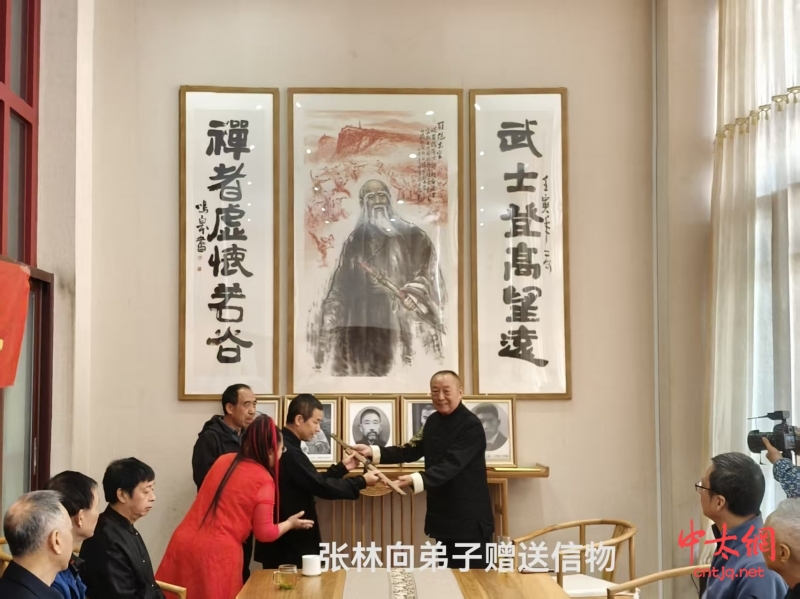 峨眉武术非遗文化传承人张林喜添洋弟子