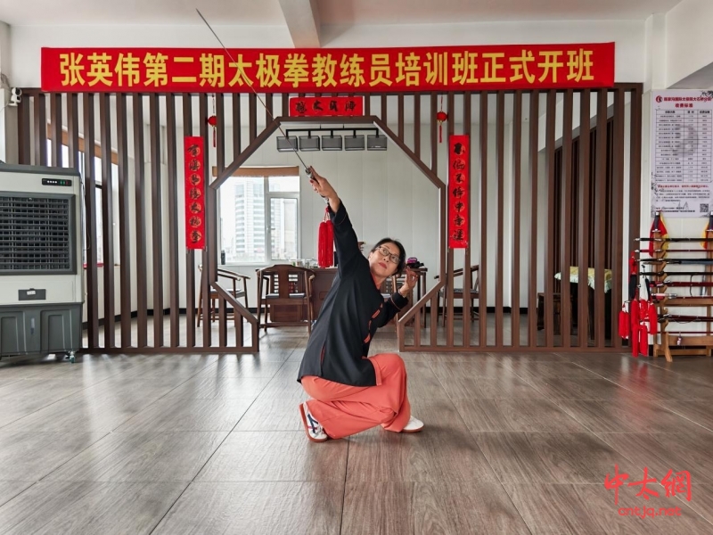 太极拳高级教练——刘小葵