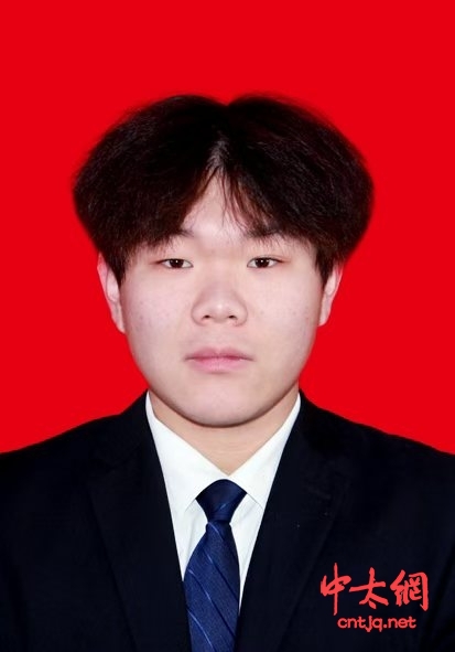 太极拳一级拳师——何禹翰