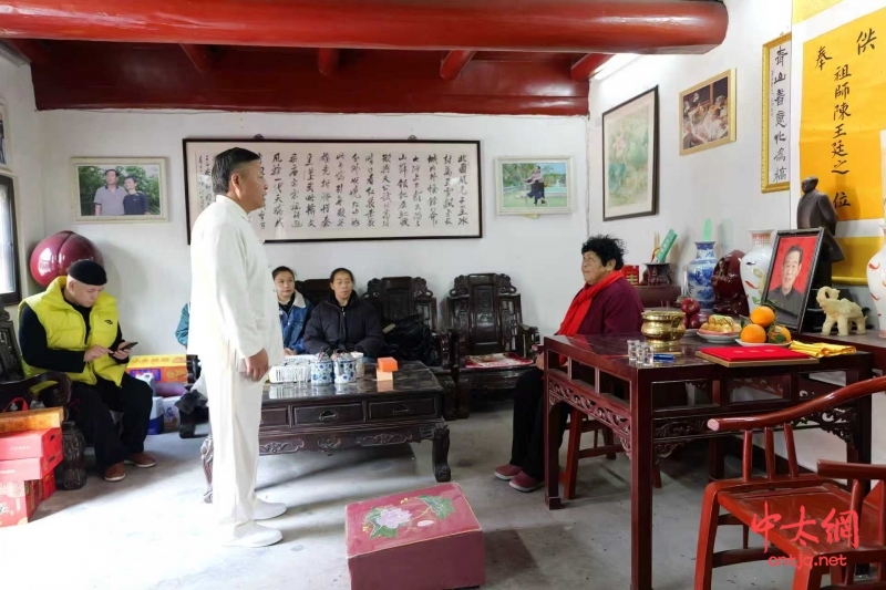 千里寻根太极梦 草原汉子拜师王占海