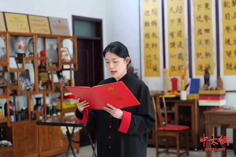 太极名家陈春爱喜收新徒
