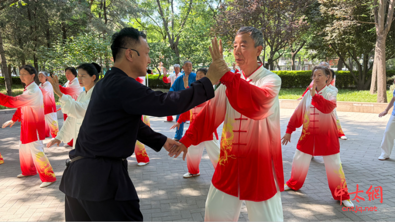 太极名家李建中“北京花园路街道老年大学”太极拳班开课